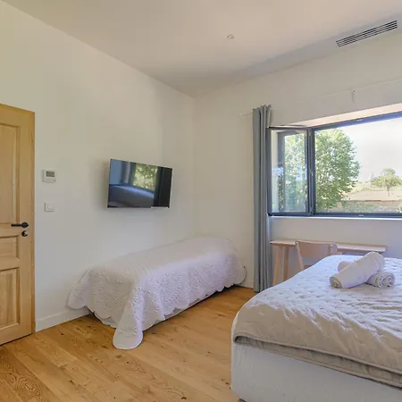 Comfort - Ancien Cuvage Des Pierres Doree Bed & Breakfast Denice