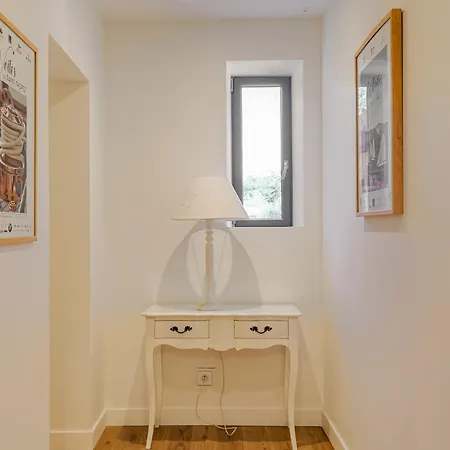 Bed & Breakfast Comfort - Ancien Cuvage Des Pierres Doree Denice