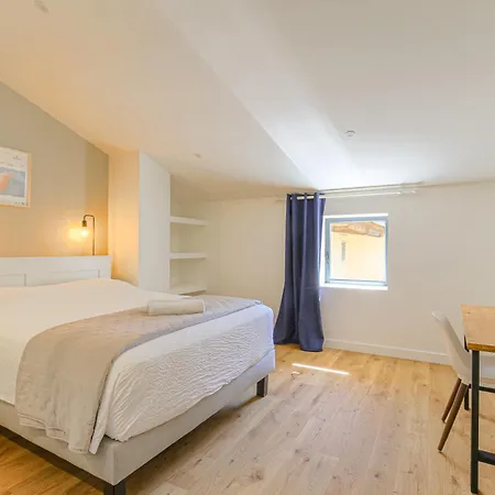 Comfort - Ancien Cuvage Des Pierres Doree 3*